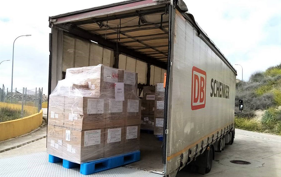 Lote de mascarillas distribuidas por DB Schenker